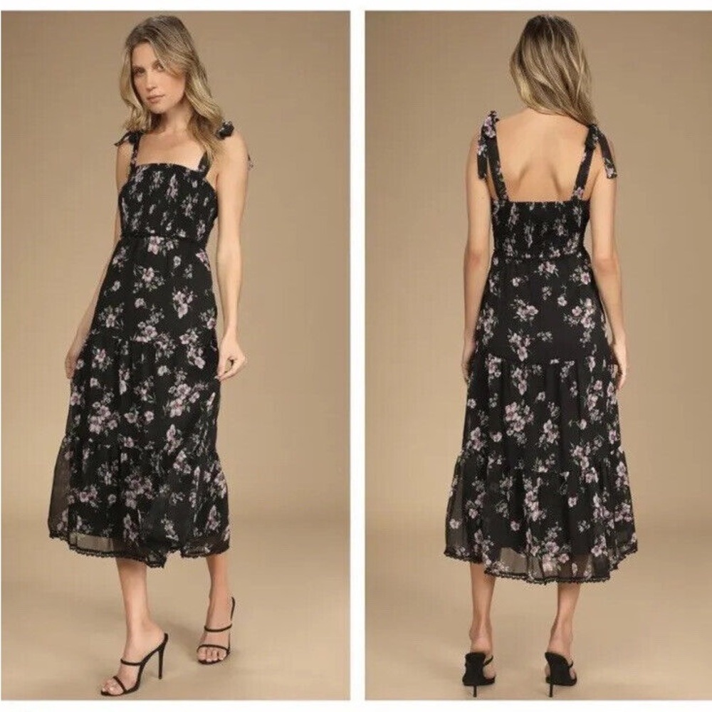 Lulu’s Floral Black Midi Dress